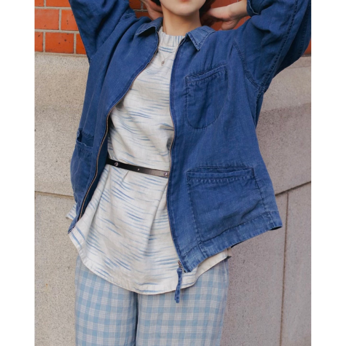 INDIGO LINEN SWING TOP