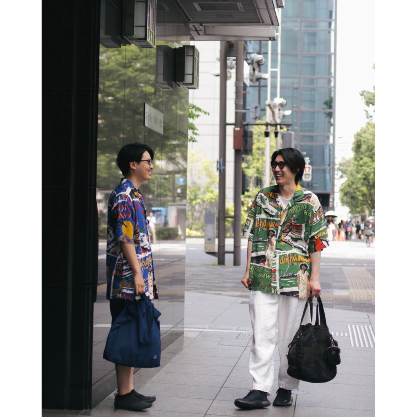 WEATHER TOTE BAG