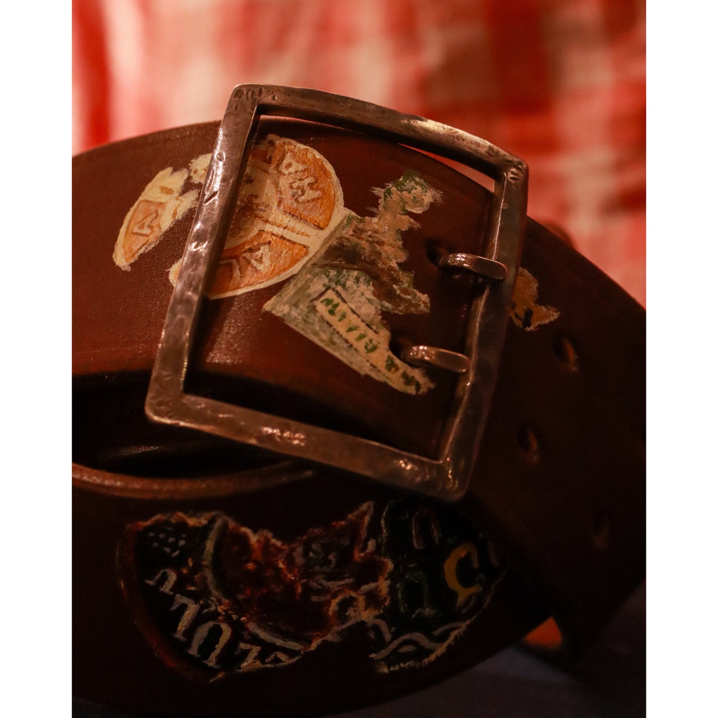 "KYOTO EXCLUSIVE" "BLUES" LEATHER BELT W/SILVER BUCKLE &SILVER CONCHO PAINT CUSTOM