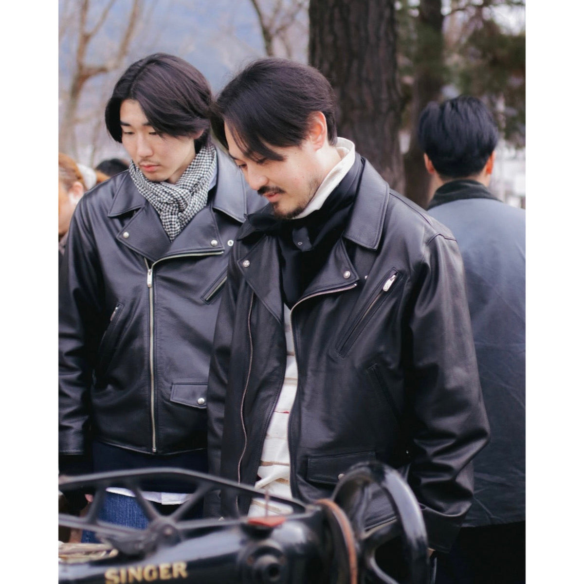 PC RIDERS JACKET W / LOVE & PEACE SILVER