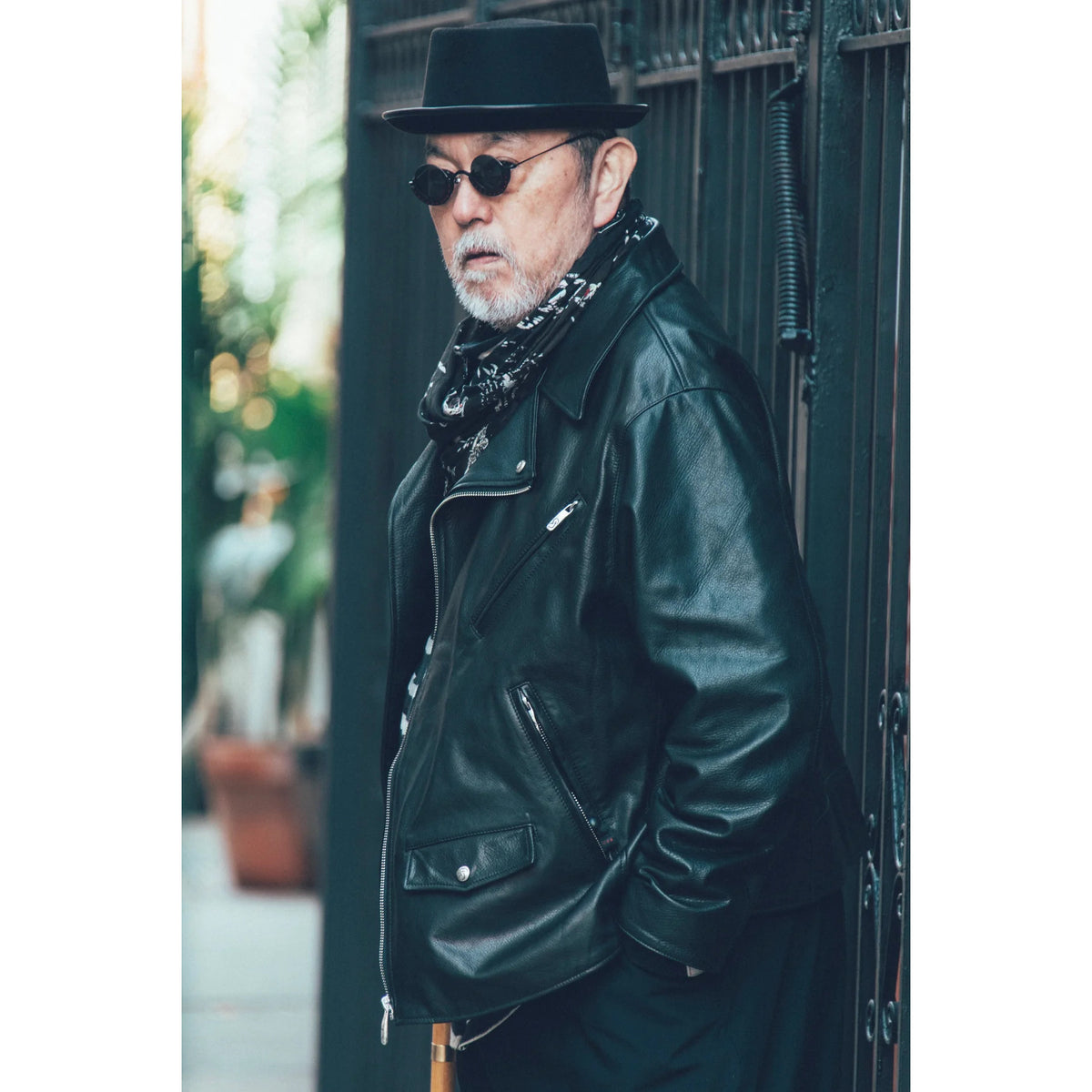 PC RIDERS JACKET W / LOVE & PEACE SILVER