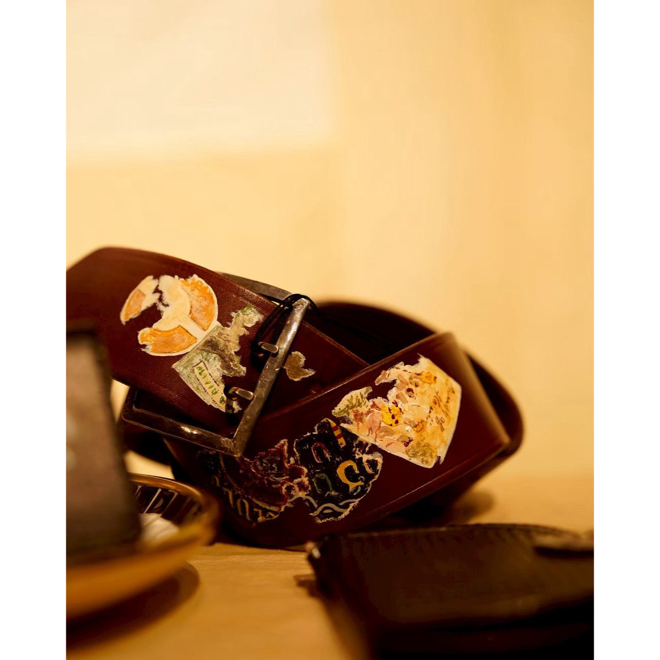 "KYOTO EXCLUSIVE" "BLUES" LEATHER BELT W/SILVER BUCKLE &SILVER CONCHO PAINT CUSTOM