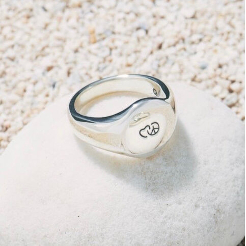 LOVE&PEACE SILVER SIGNET RING